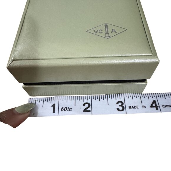 Van Cleef & Arpels Green Empty Jewelry Box Case Authentic Size 3.5x3.5x1.6 - Picture 4 of 5